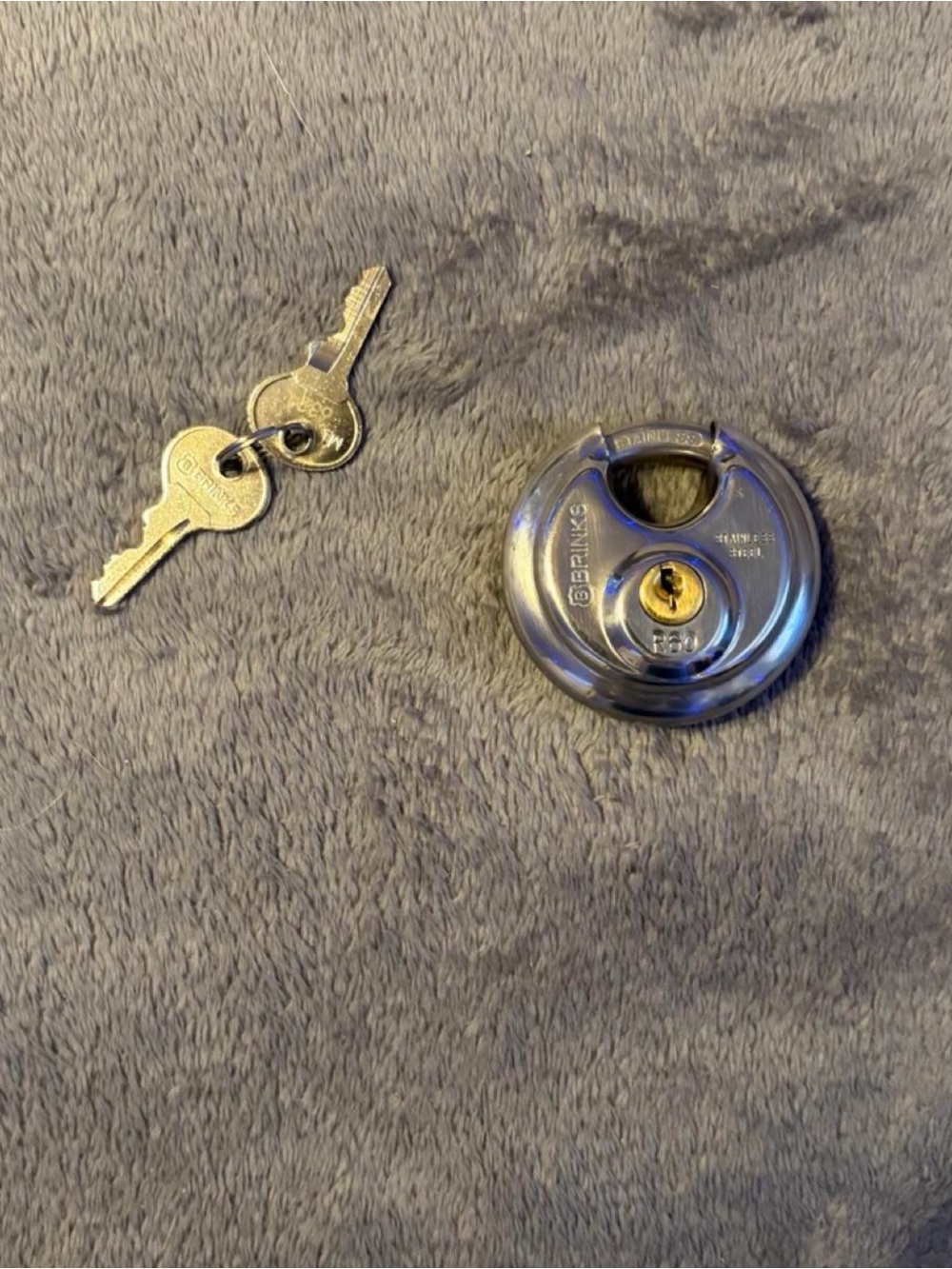 Brinks Silver Round Discus Padlock with Keys